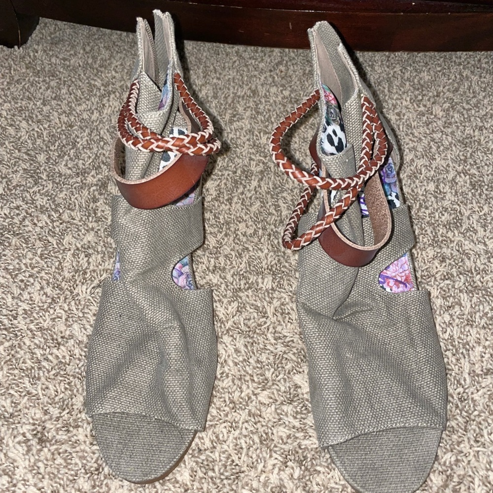 Blowfish Peep Toe Platform Sandals